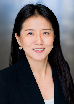 Ainhuan Zhang Headshot